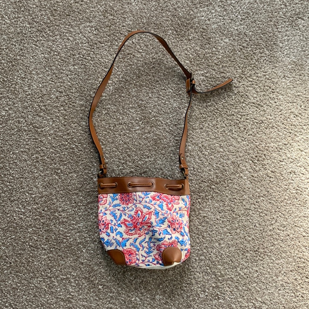 Women’s Bucket Bag